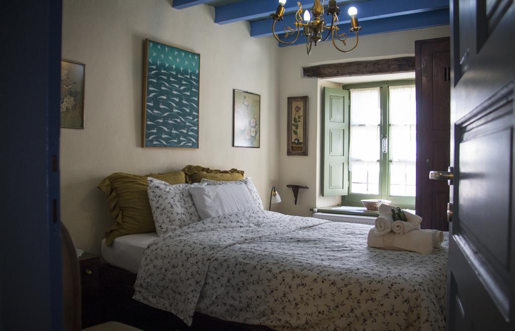 Efipoi Apartment Pinakatai Ngoại thất bức ảnh