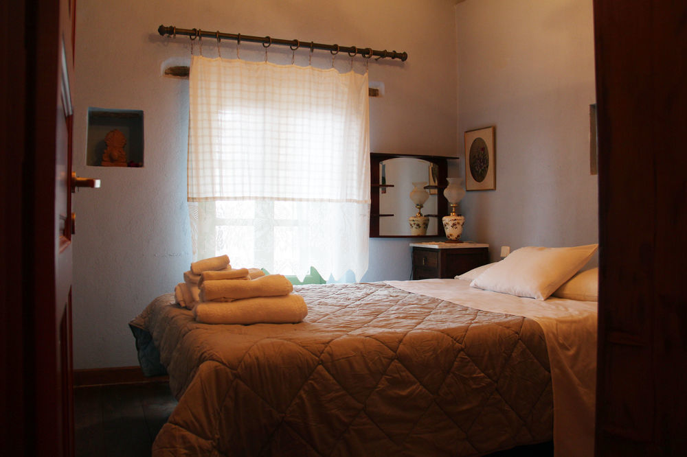 Efipoi Apartment Pinakatai Ngoại thất bức ảnh
